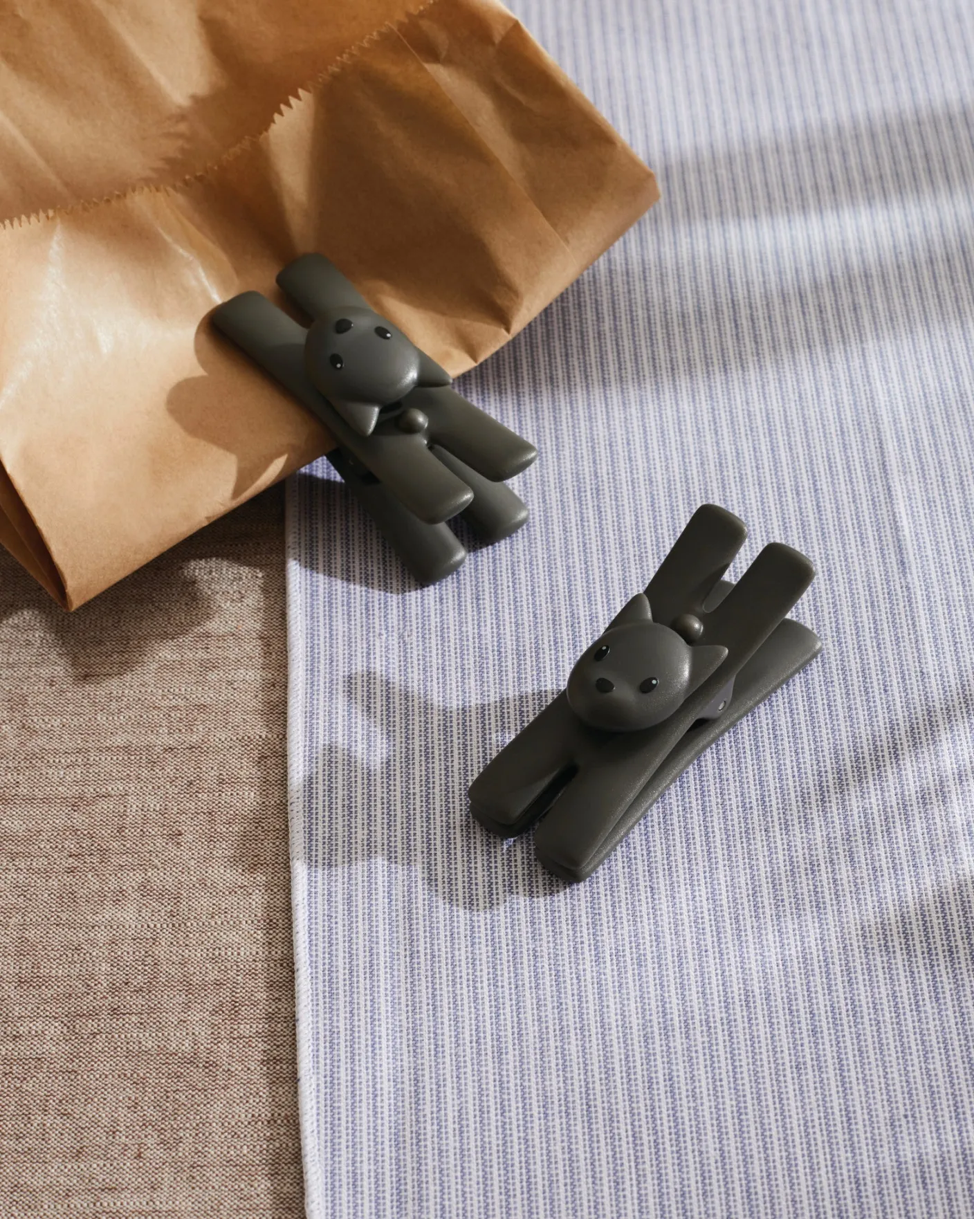 Piccolo Arredo<ALESSI Lampo nero